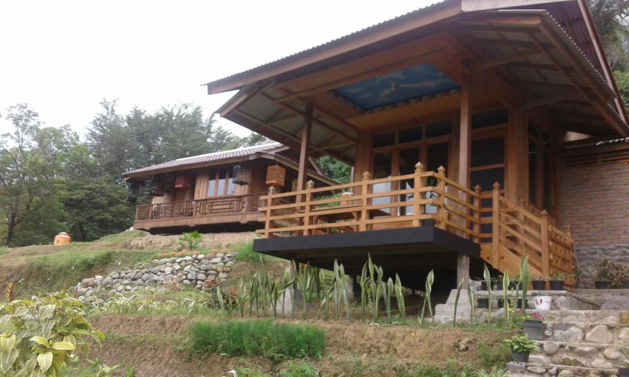 Bagoes View Cottages Maninjau Exterior foto